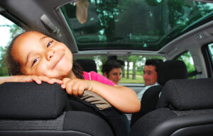 AUTO-enfant-toit-panoramique